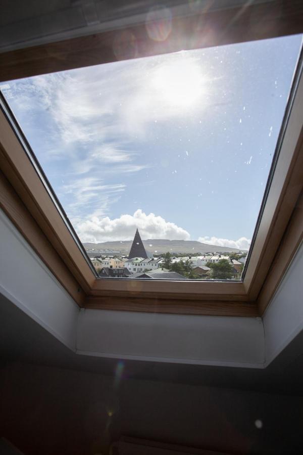 The Bird / Guesthouse / 10 Min Walk Downtown Tórshavn Exteriör bild